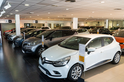 Renault Valencia Retail Group Pista Ademuz