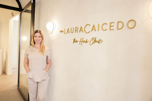 Dra. Laura Caicedo - Injerto Capilar en Valencia