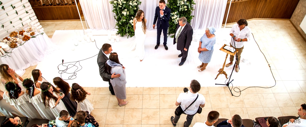 ¿Cómo participar en un atelier de bodas en Valencia para elegir el vestido de novia?