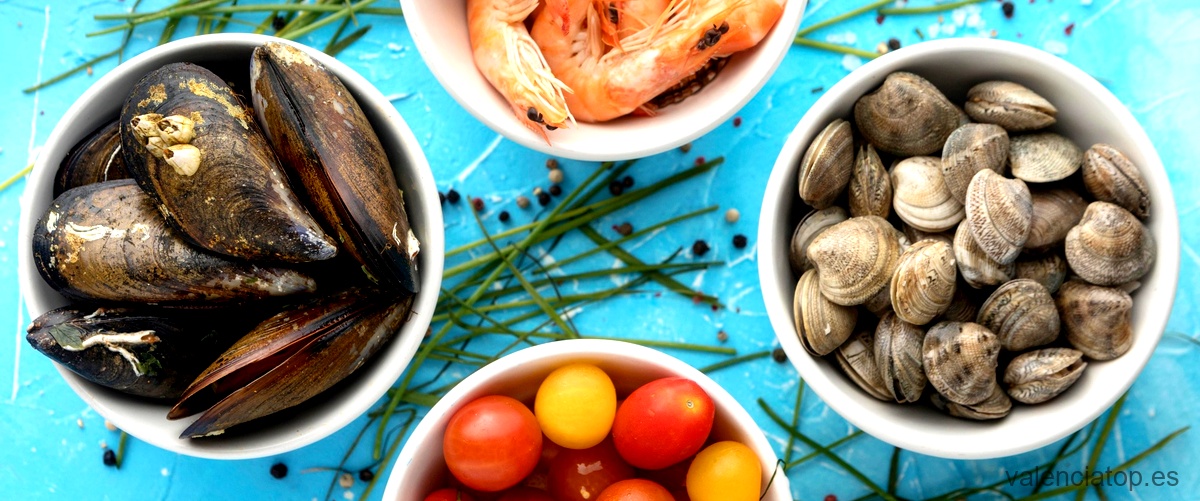 ¿Dónde puedo encontrar lugares económicos para comer marisco de calidad en Galicia?