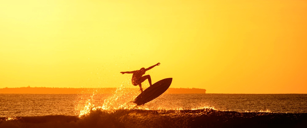 Los beneficios de tomar clases de surf en Valencia